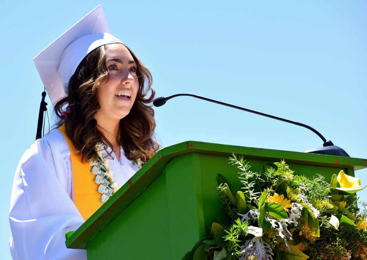 060921-smt-news-sjhs-graduation-012